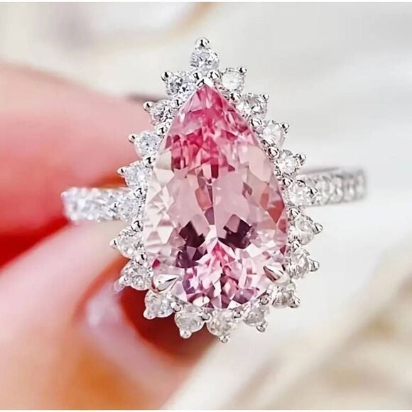Romantic Pink crystal Cubic Zircon engagement ring - Picture 8 of 13